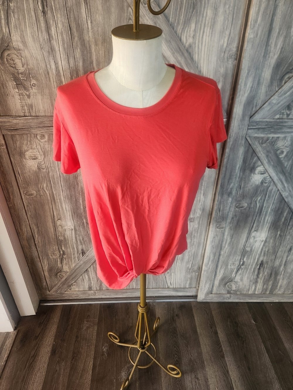 Women's Coral Short-Sleeve Twist Front Tee